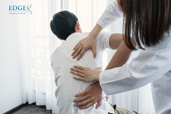 Therapist comes up with a treatment plan-stretch therapy singapore